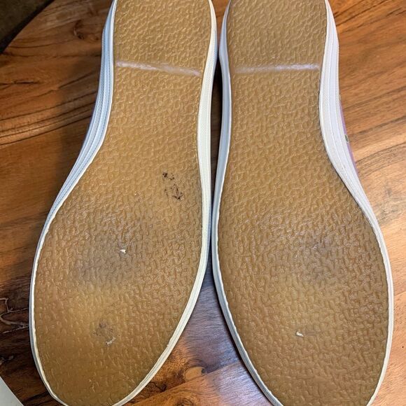 Keds gently worn slip ons.  Inv 5234 - Picture 3 of 4